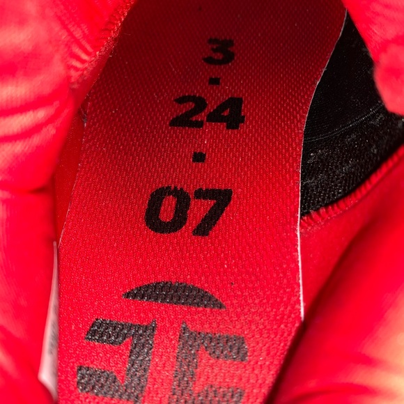 Adidas Harden Vol. 1 Basketball Shoes - Picture 6 of 10